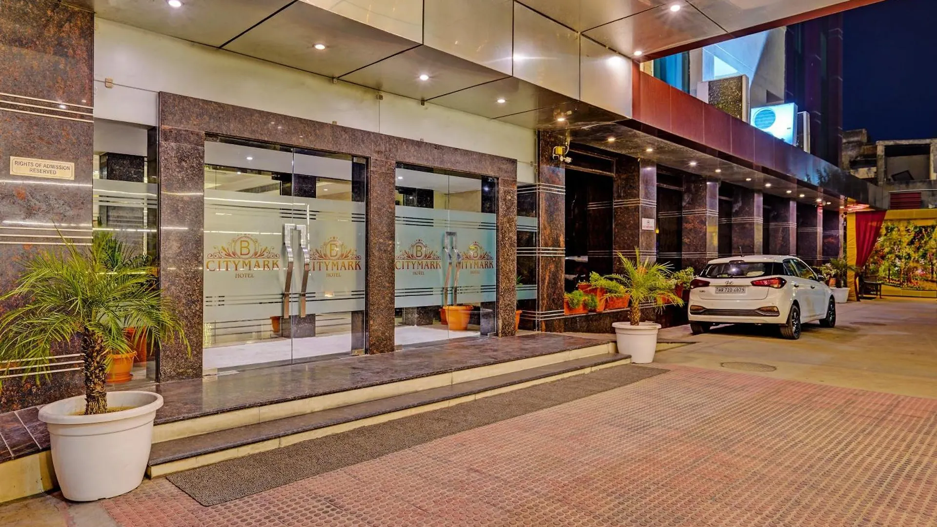 Hotel New Delhi 4*,